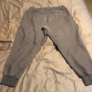 Mens Figs Joggers in Graphite - Size Large with Short Length